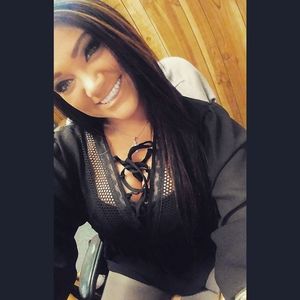 Meet your Posher, Leah